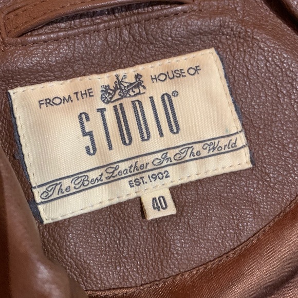 Leather jacket - Picture 2 of 2